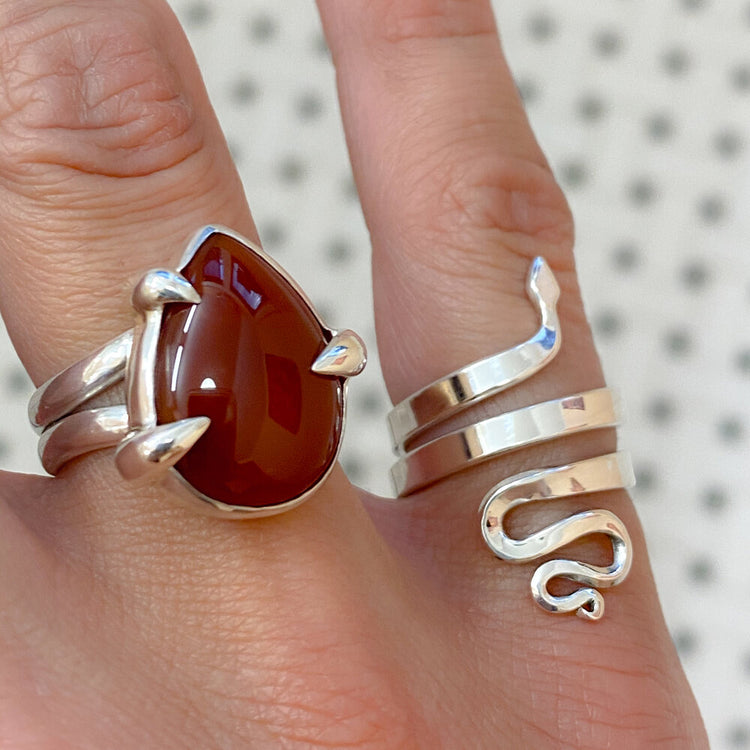 DAINTY SERPENT RING