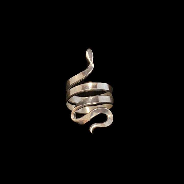 DAINTY SERPENT RING