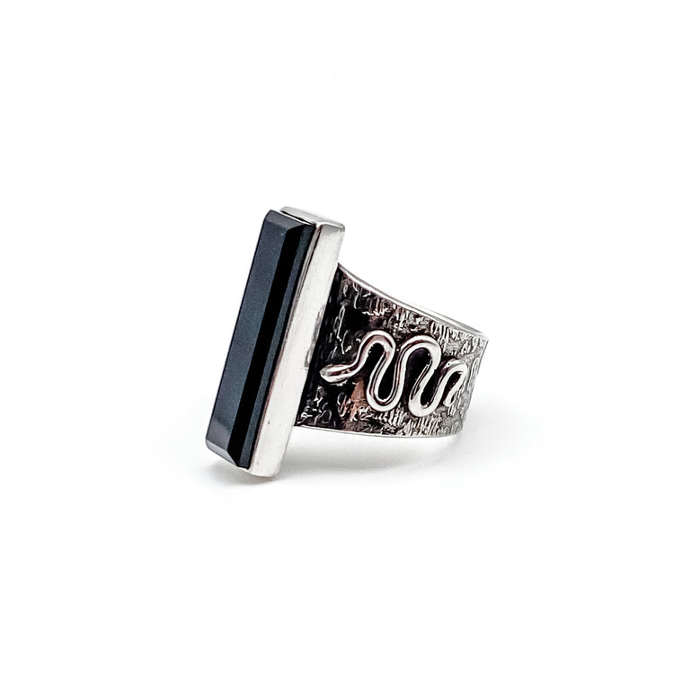 Serpent Onyx Ring - Size 8.25